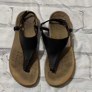 Vionic Black and Tan Women's Sandals